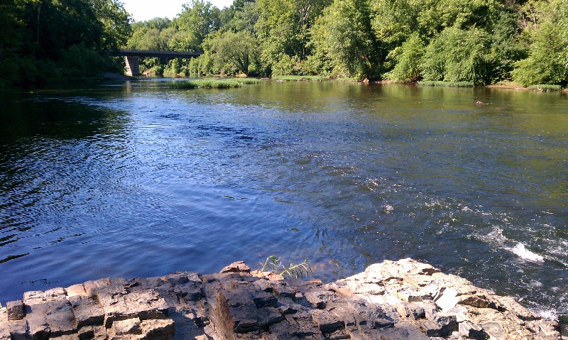 Looking downstream to Kelly's Ford Bridge