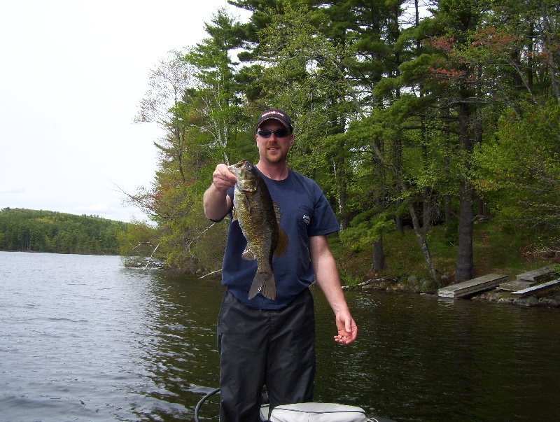 "08" biggest smallie  from maine
