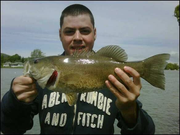 little under 4 lbs.. small mouth