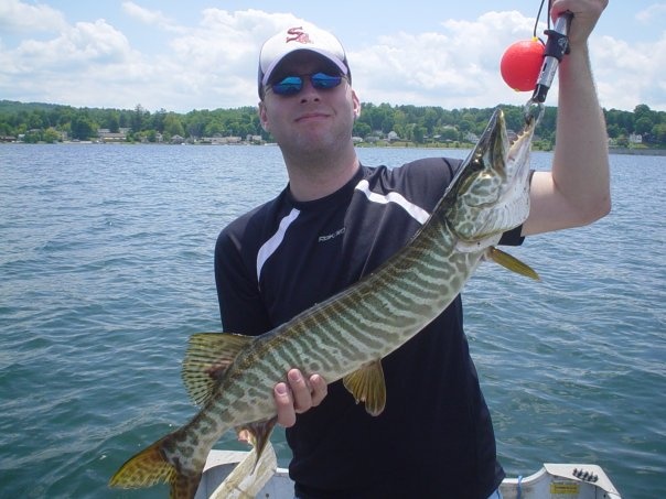 10lb tiger musky Pontoosuc lake near East Nassau